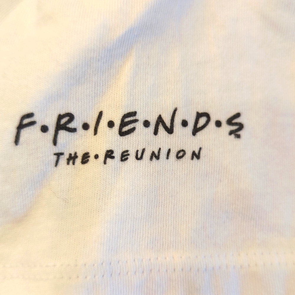 F*R*I*E*N*D*S Tailored Short Sleeve White Tee. Size Large - Picture 4 of 6